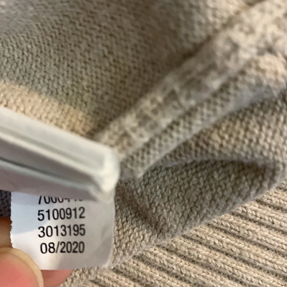 The Children’s Place Boys Top 5/6 (1)Sweater V-neck (2)Henley Buttons Lot of Two